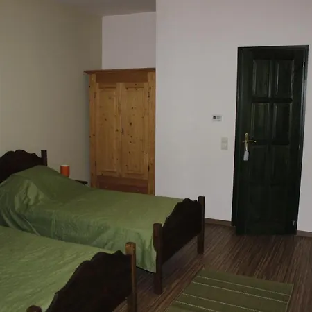 Hunor Lovastanya * Kunbaracs