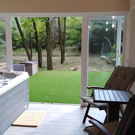 אורחן Hunor Lovastanya Kunbaracs