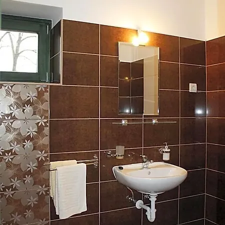 Hunor Lovastanya Locanda *